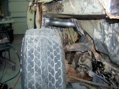 InnerFenderBracesfront2.jpg InnerFenderBracesfront2.jpg