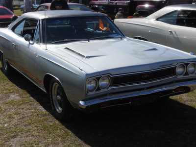 MoparShow2012090.jpg