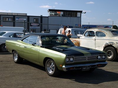 69Roadrunnermetgreen.jpg 69Roadrunnermetgreen.jpg