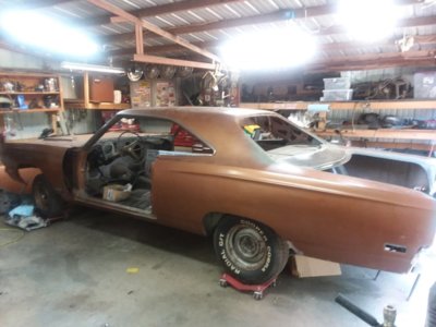 RoadRunner shop.jpg RoadRunner shop.jpg