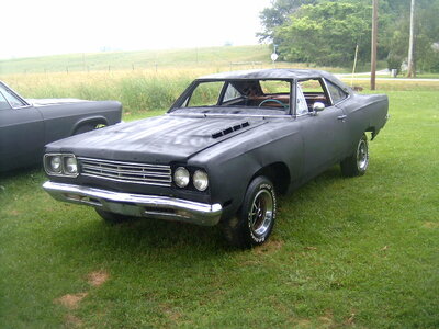 `69 Roadrunner 006.jpg `69 Roadrunner 006.jpg