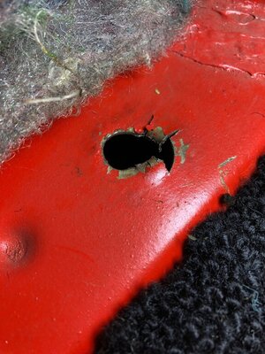 road runner seat hole.jpg road runner seat hole.jpg