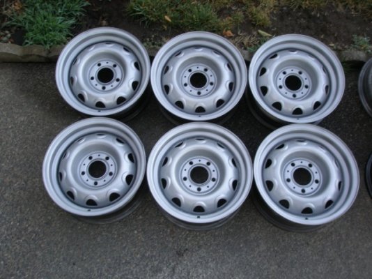 RALLYE WHEELS Painted & Cleaned 005 (Small).JPG RALLYE WHEELS Painted & Cleaned 005 (Small).JPG