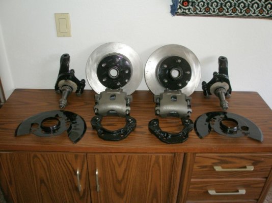 72 B Body Disc Brakes 001 (Small).JPG 72 B Body Disc Brakes 001 (Small).JPG