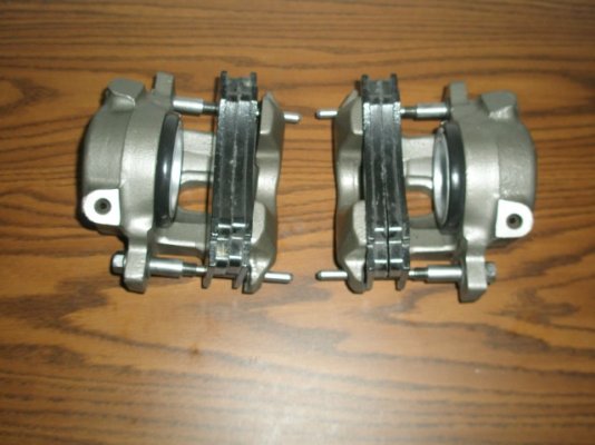 72 B Body Disc Brakes 011 (Small).JPG 72 B Body Disc Brakes 011 (Small).JPG