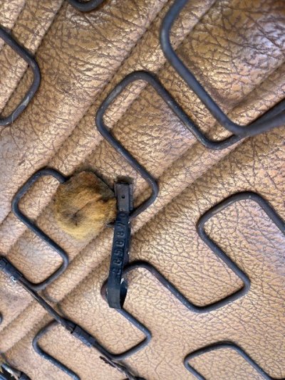 tag under seat-a1f4064d-7543-4993-9aa7-1122e53c34fb.jpg tag under seat-a1f4064d-7543-4993-9aa7-1122e53c34fb.jpg