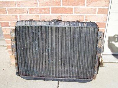 Chrysler radiator #3673953 002.jpg Chrysler radiator #3673953 002.jpg