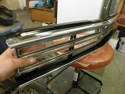 rr grille 004.jpg rr grille 004.jpg
