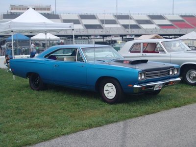 69.5 Roadrunner 4406bbl A12 True B5 Ice Blue.jpg