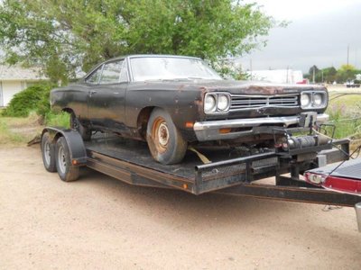 1969 roadrunner 1 small.jpg