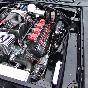 enginee in car.JPG